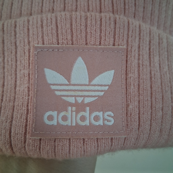Adidas Soft Pink Ribbed Knit Logo Beanie - Picture 4 of 8